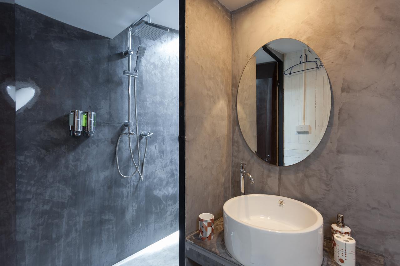 Feel Good Hostel Пхукет Экстерьер фото