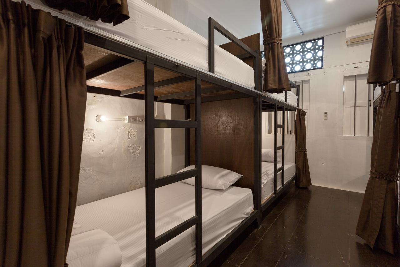 Feel Good Hostel Пхукет Экстерьер фото